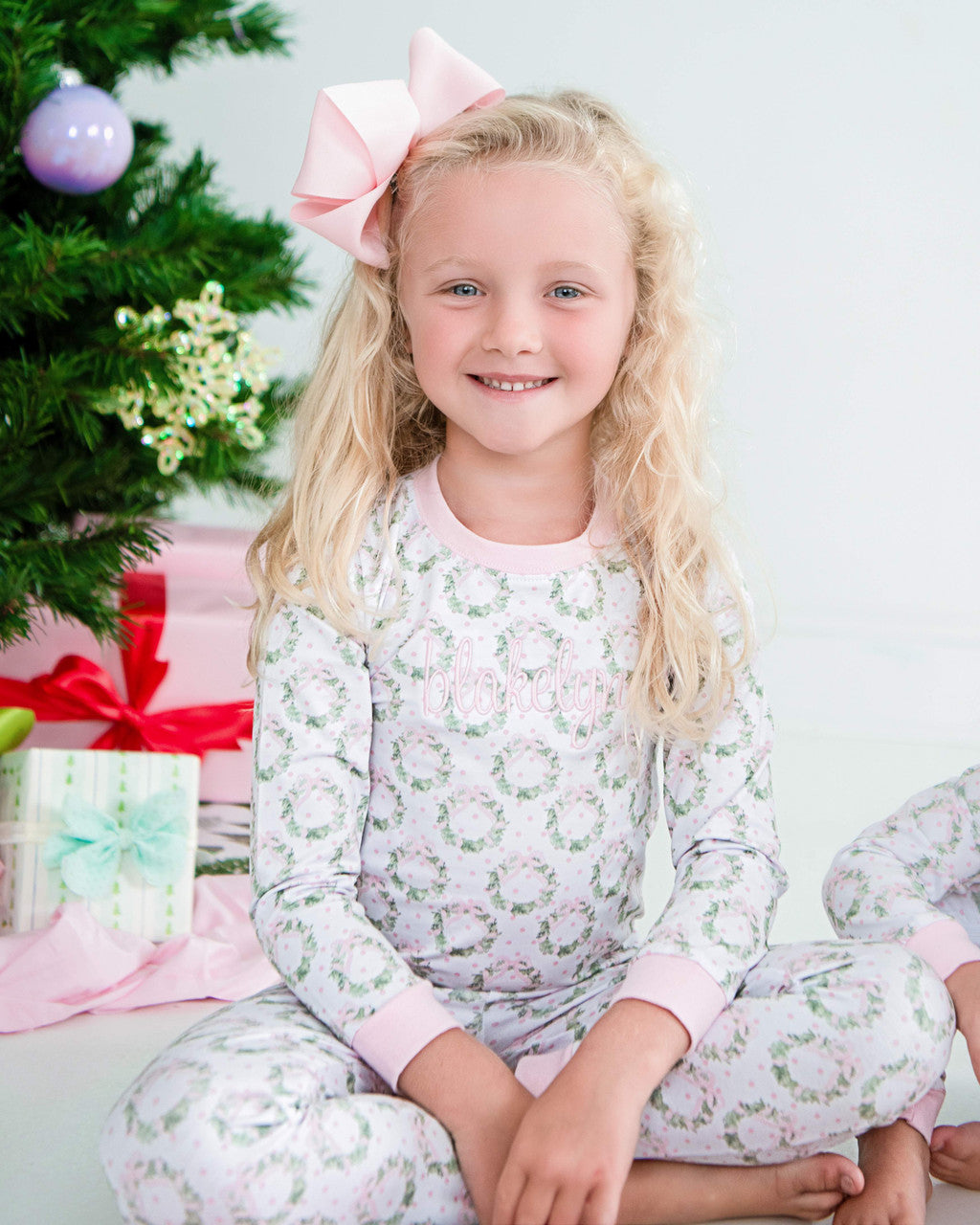 Pink Dot Knit Christmas Wreath Knit Pajamas